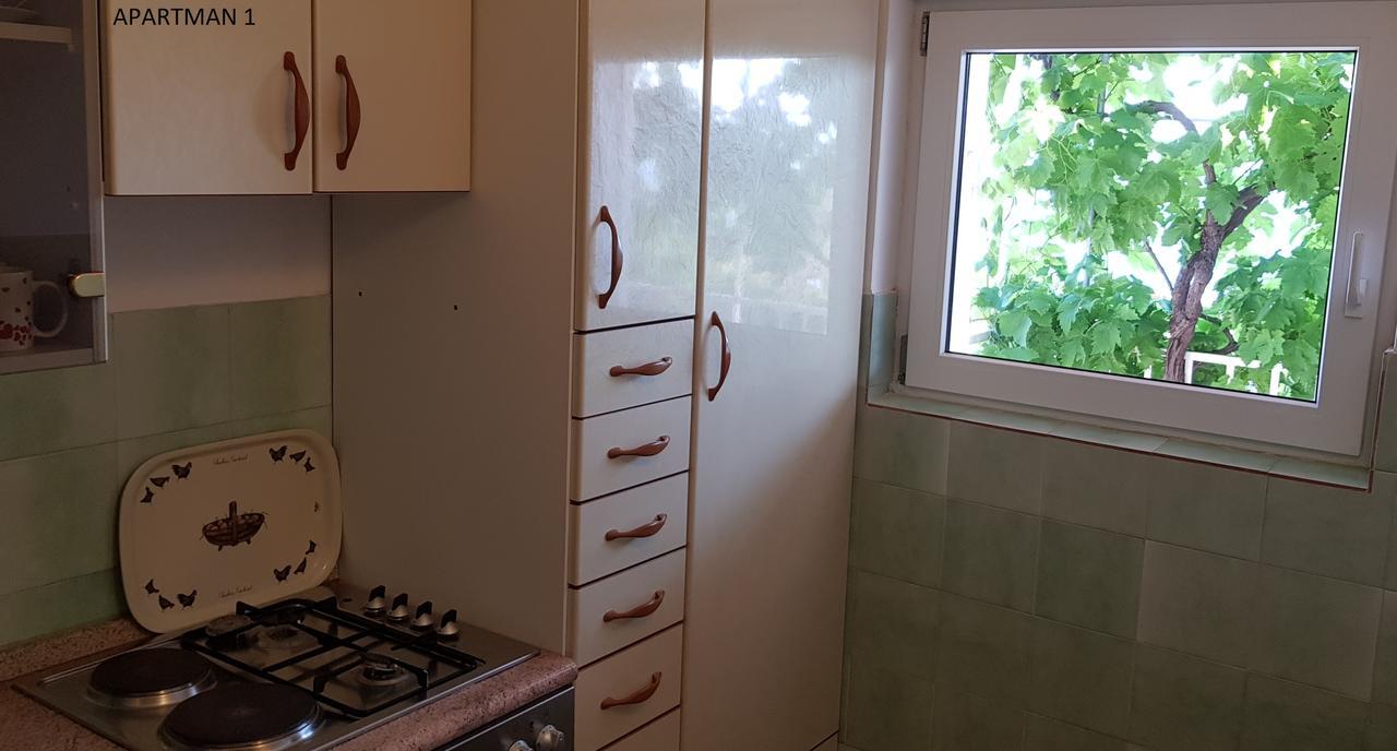Apartments Olga & Jure 皮萨克 外观 照片